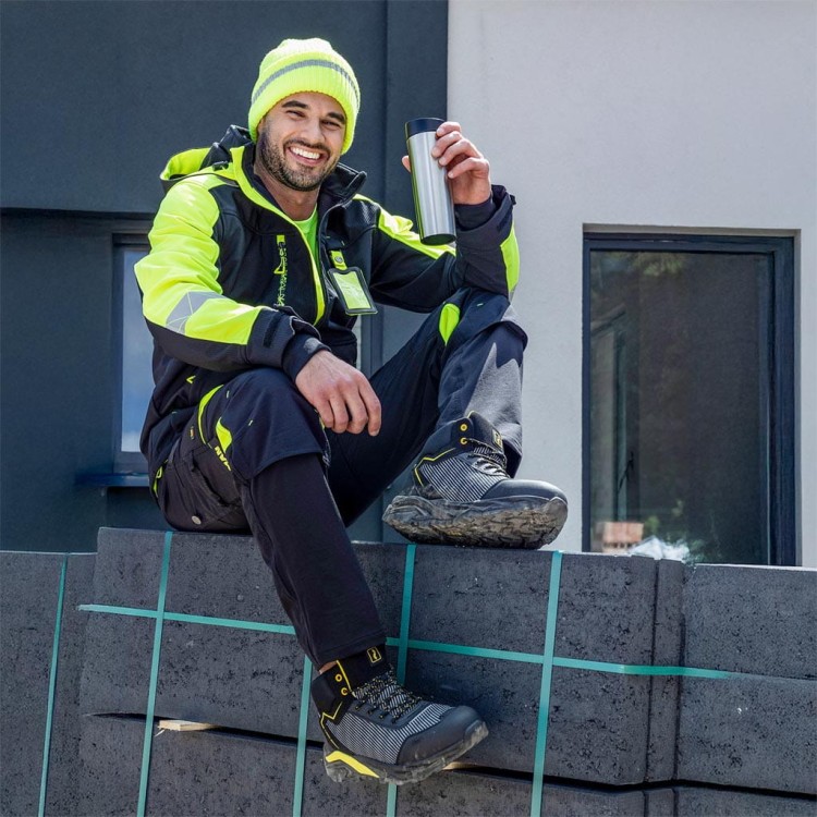 Trzewiki bezpieczne Reis CARBON S3S – Technologia METAL FREE i kompozytowa ochrona